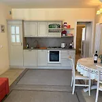Duplex With Terrace , Pool, 2 Bedrooms Appartement