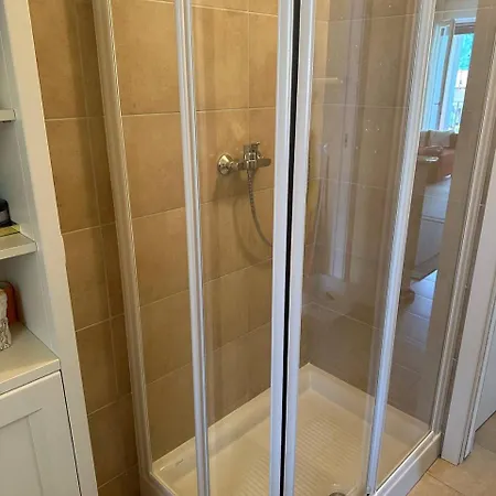 Duplex With Terrace , Pool, 2 Bedrooms 레노